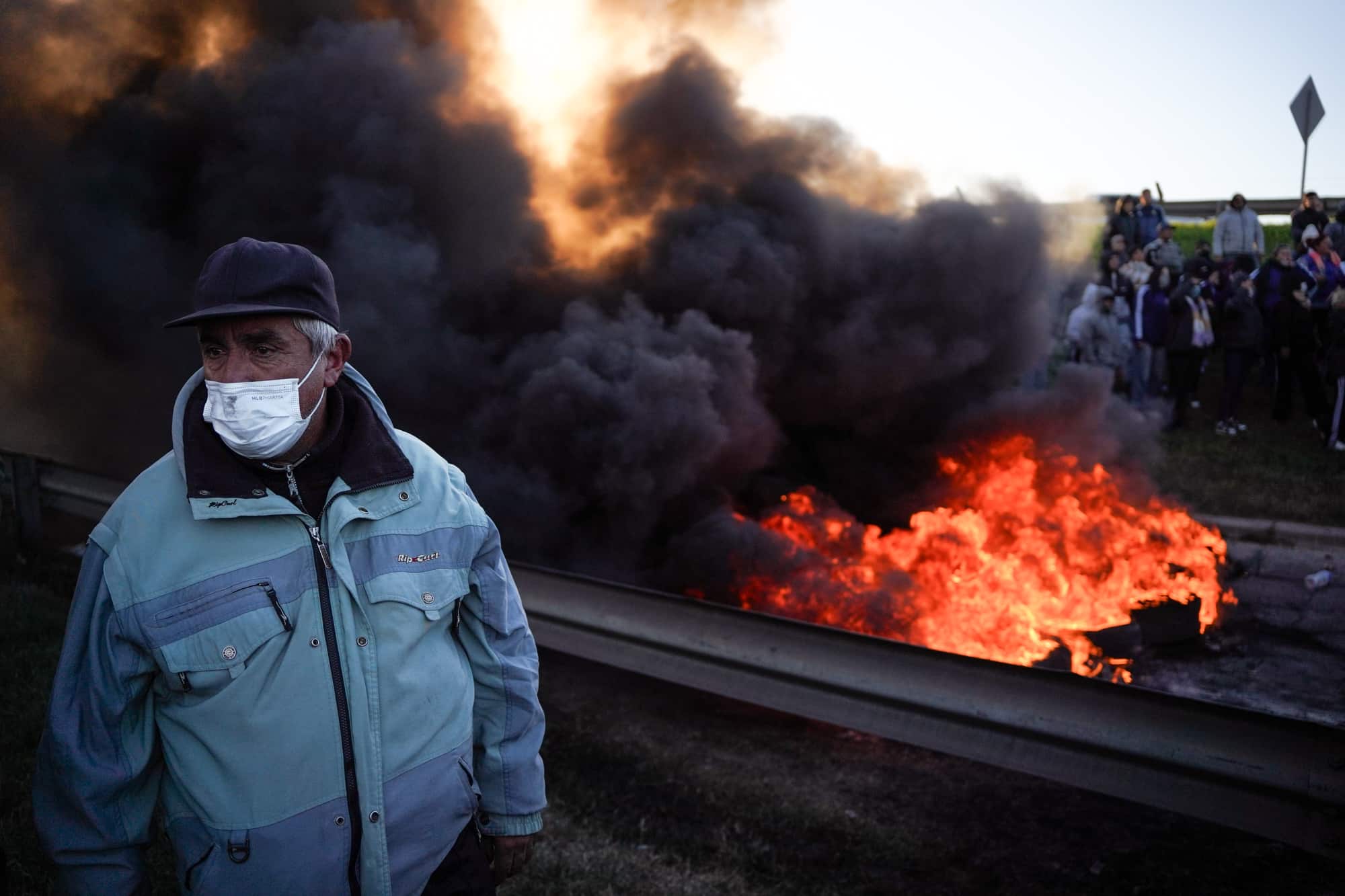Corte de ruta en acceso oeste, Moreno, provincia de Buenos Aires.